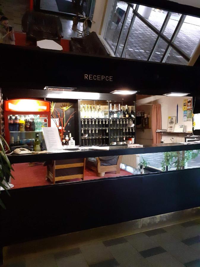 Hotel Apollo Valašské Meziříčí Zewnętrze zdjęcie